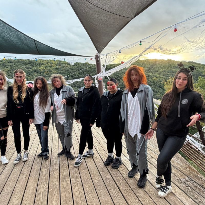 les élèves du CFA grimés pour halloween