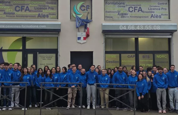Les sweat animal totem du CFA Cévennes Formations Alès le représentera durant les mobilités à Stockholm et Tokyo
