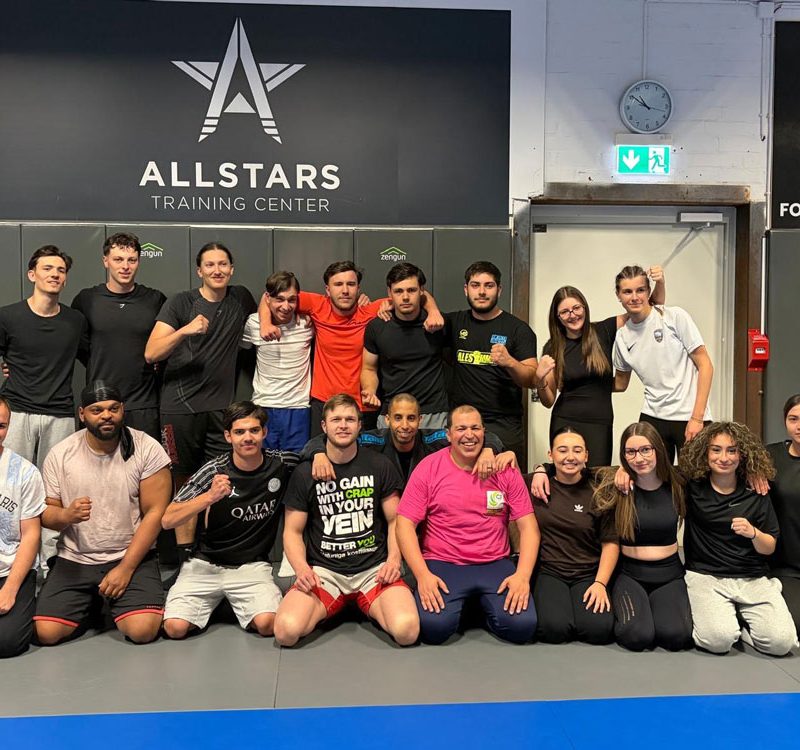 les élèves du CFA en voyage pédagogique à Stockholm testent le MMA
